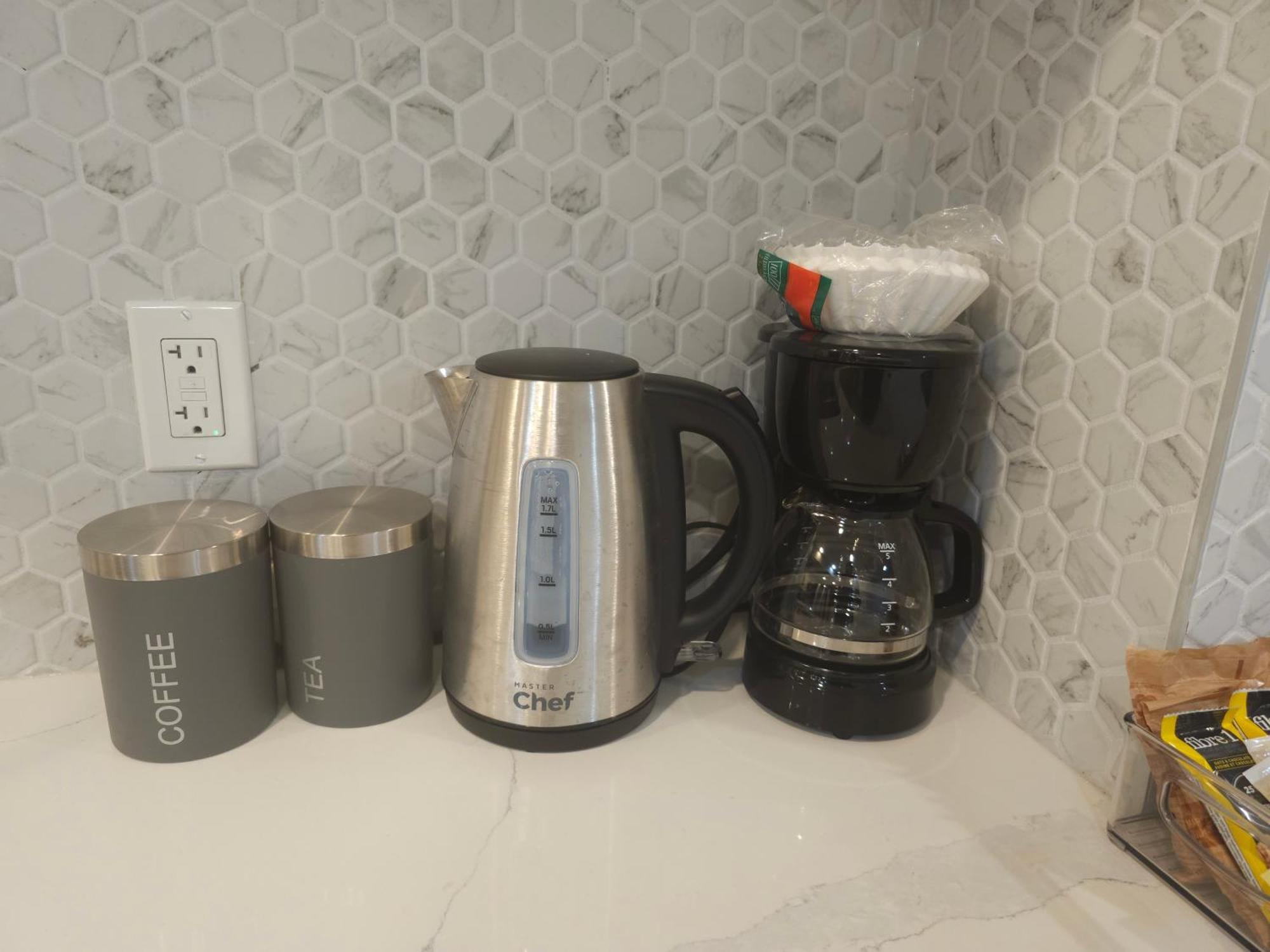 Cozy 2 Bedroom Suite, Queen Beds, Near The Airport Edmonton Extérieur photo