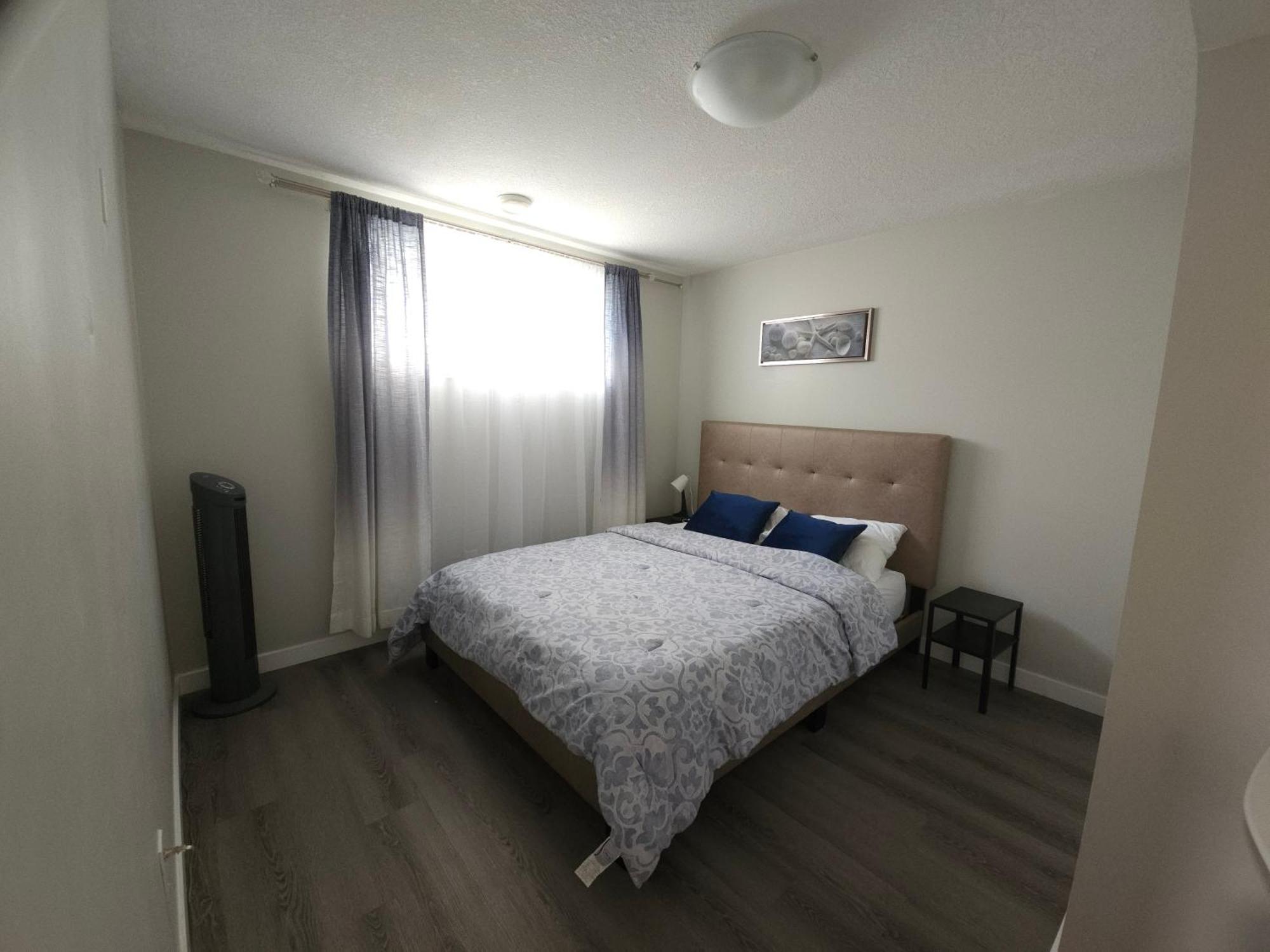 Cozy 2 Bedroom Suite, Queen Beds, Near The Airport Edmonton Extérieur photo